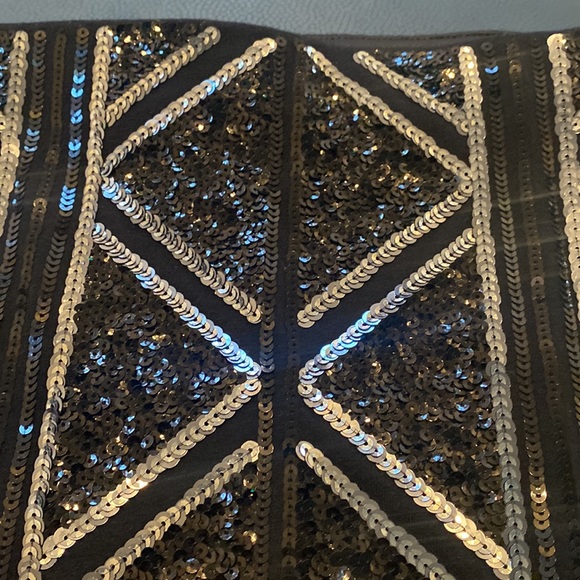 Express Sequence Mini Skirt - Picture 3 of 4